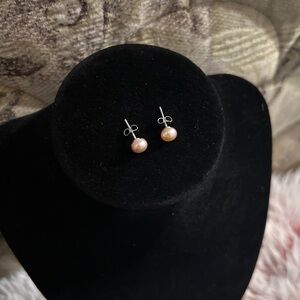 925 Sterling Silver Freshwater Pearl Stud Earrings - NEW